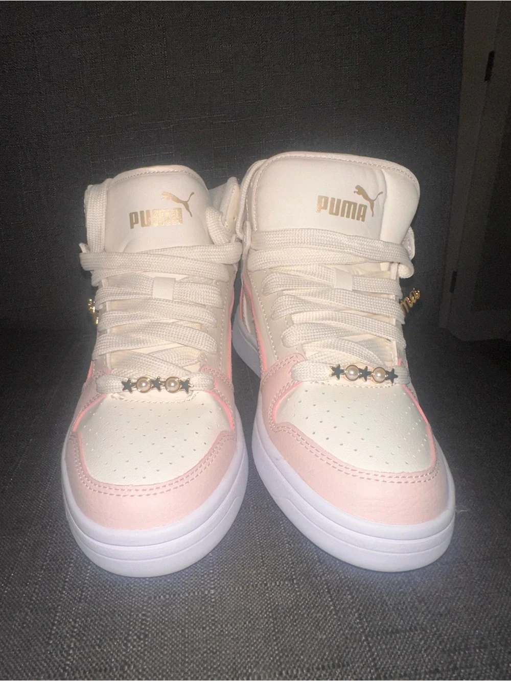 PUMA Pearls & Gold Youth‎ Girls Size 4 High-Top Sneakers in Cream & Blush Pink